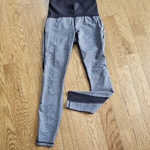 LULULEMON Gray and Black Leggings 4